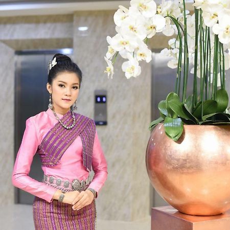 Wish Hotel Ubon Ubon Ratchathani Buitenkant foto