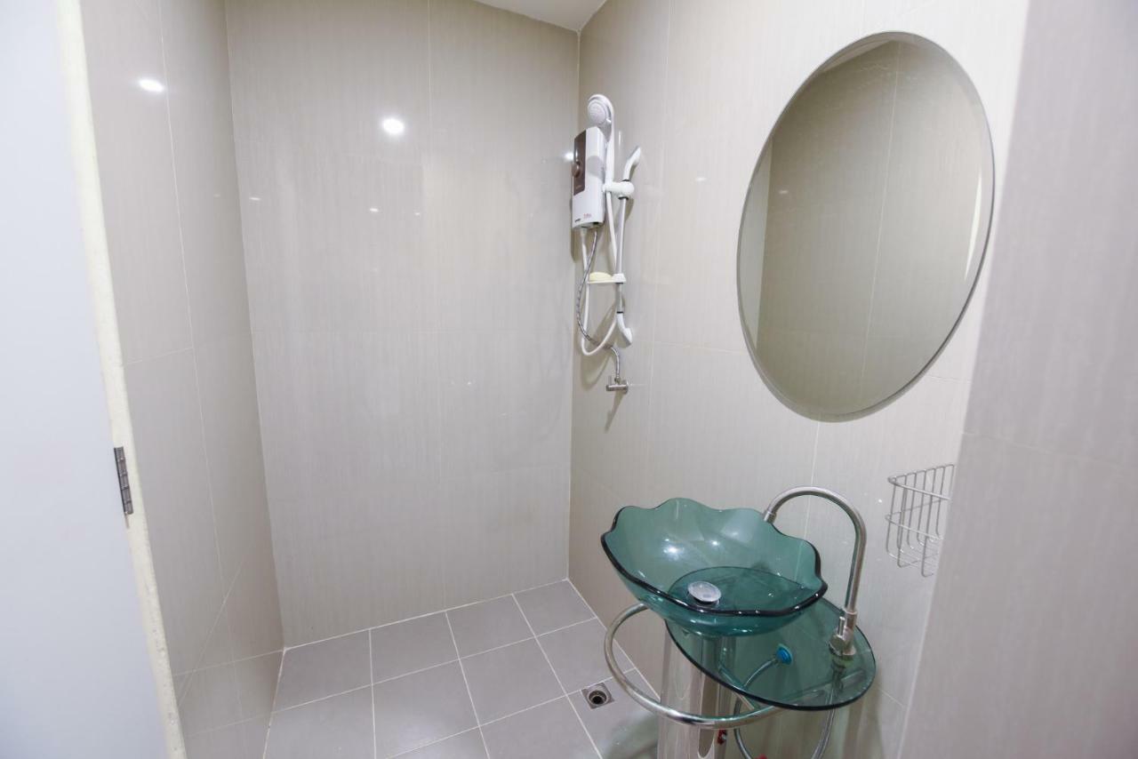 Wish Hotel Ubon Ubon Ratchathani Buitenkant foto