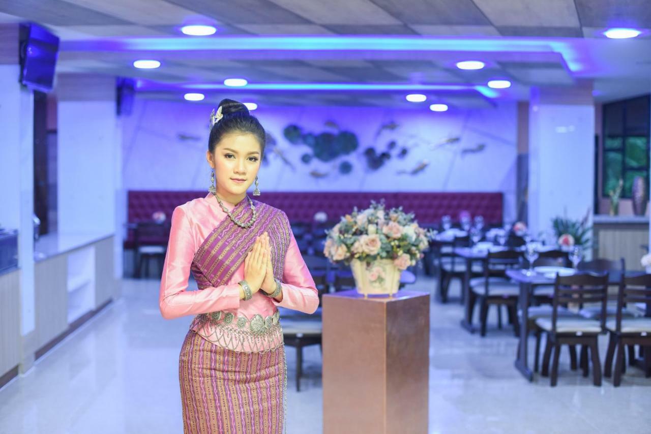 Wish Hotel Ubon Ubon Ratchathani Buitenkant foto
